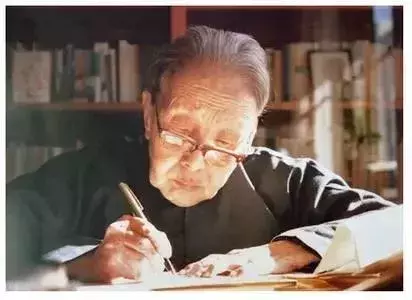 冰心现代诗简短（冰心的现代诗歌精选）