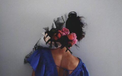 忧伤的句子说说心情（伤感的文案说说心情）