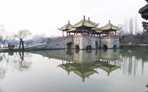 扬州诗句有关的诗句（描写扬州美景的唯美句子）