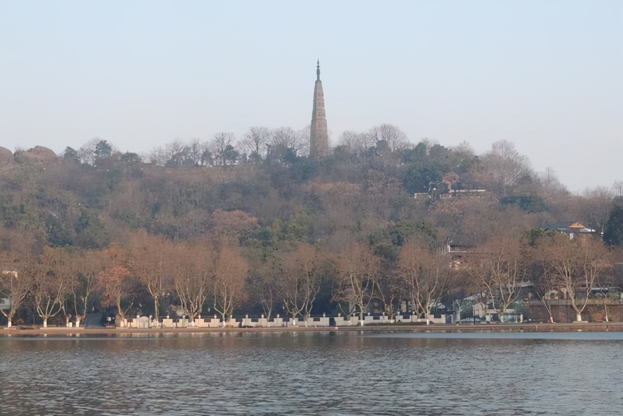 关于西湖的诗句有哪些（赞美西湖美景的古诗）