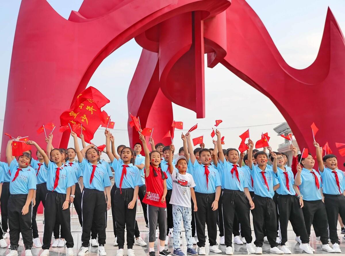 散文：激情赞美迎国庆，纵情高歌颂祖国