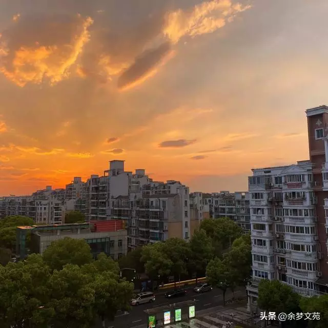 适合十一月发的文案